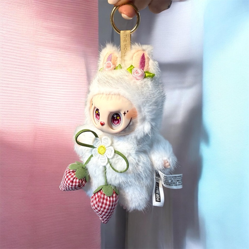 Custom White Daisy Fantasy Plushie Keychain